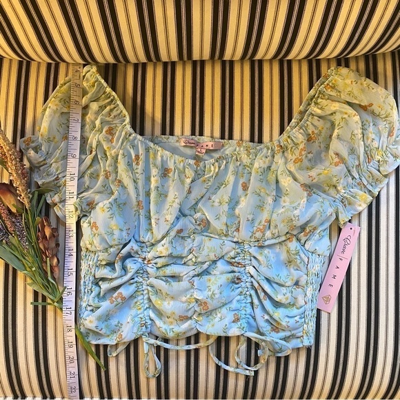2/$30 CRAVE FAME Breeze Blue Ruched Crop Top Large - Picture 1 of 3